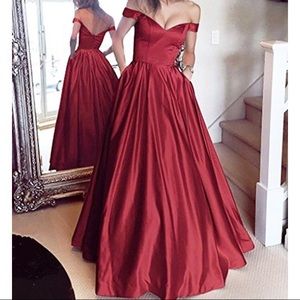 NEVER WORN OFF THE SHOULDER BURGUNDY PROM DRESS